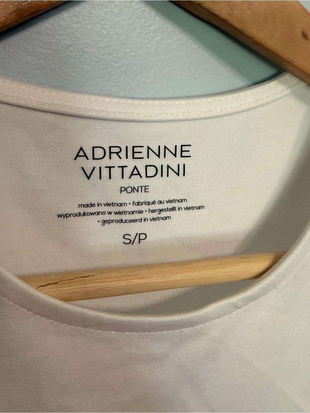 Adrienne Vittadini Ponte White Sleeveless Crewneck Tank Size Small - Picture 3 of 5